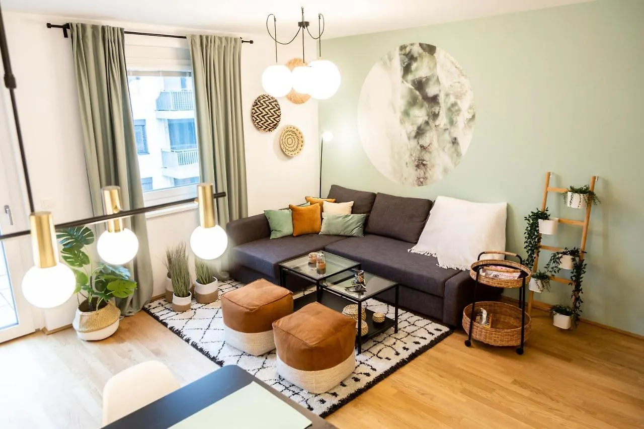 Green & Cozy Apartment - 15 Min To City Center Vienna Austria