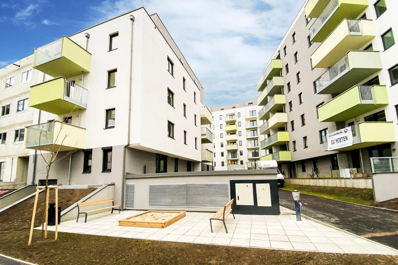 Green & Cozy Apartment - 15 Min To City Center Vienna Austria