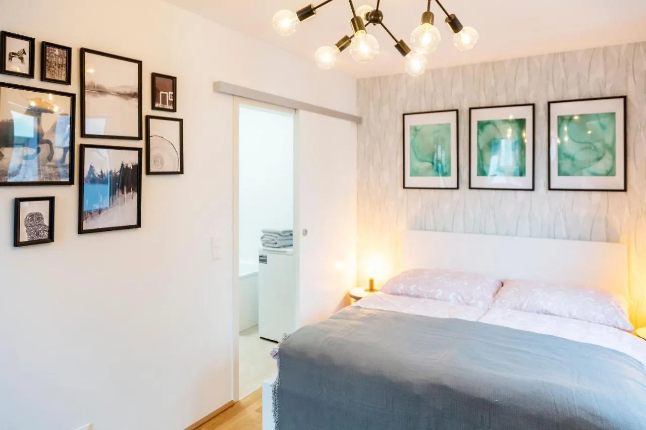 Green & Cozy Apartment - 15 Min To City Center Vienna