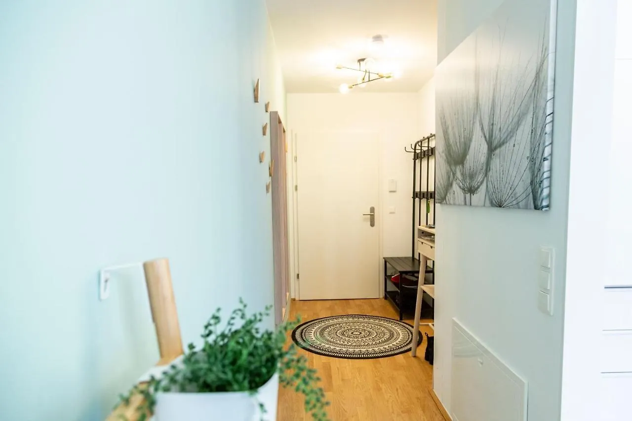 Green & Cozy Apartment - 15 Min To City Center Vienna