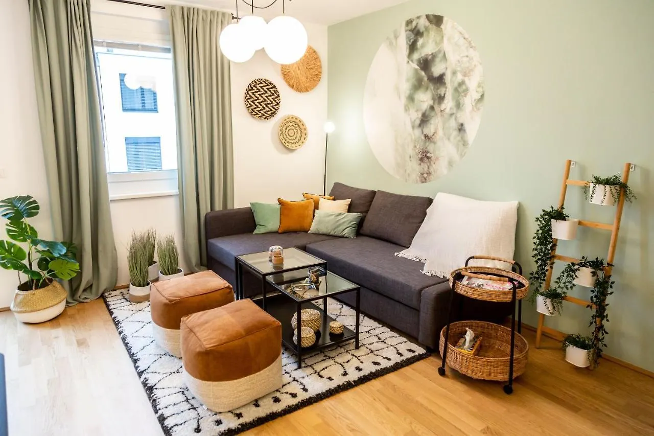 Green & Cozy Apartment - 15 Min To City Center Vienna 0*,  Austria
