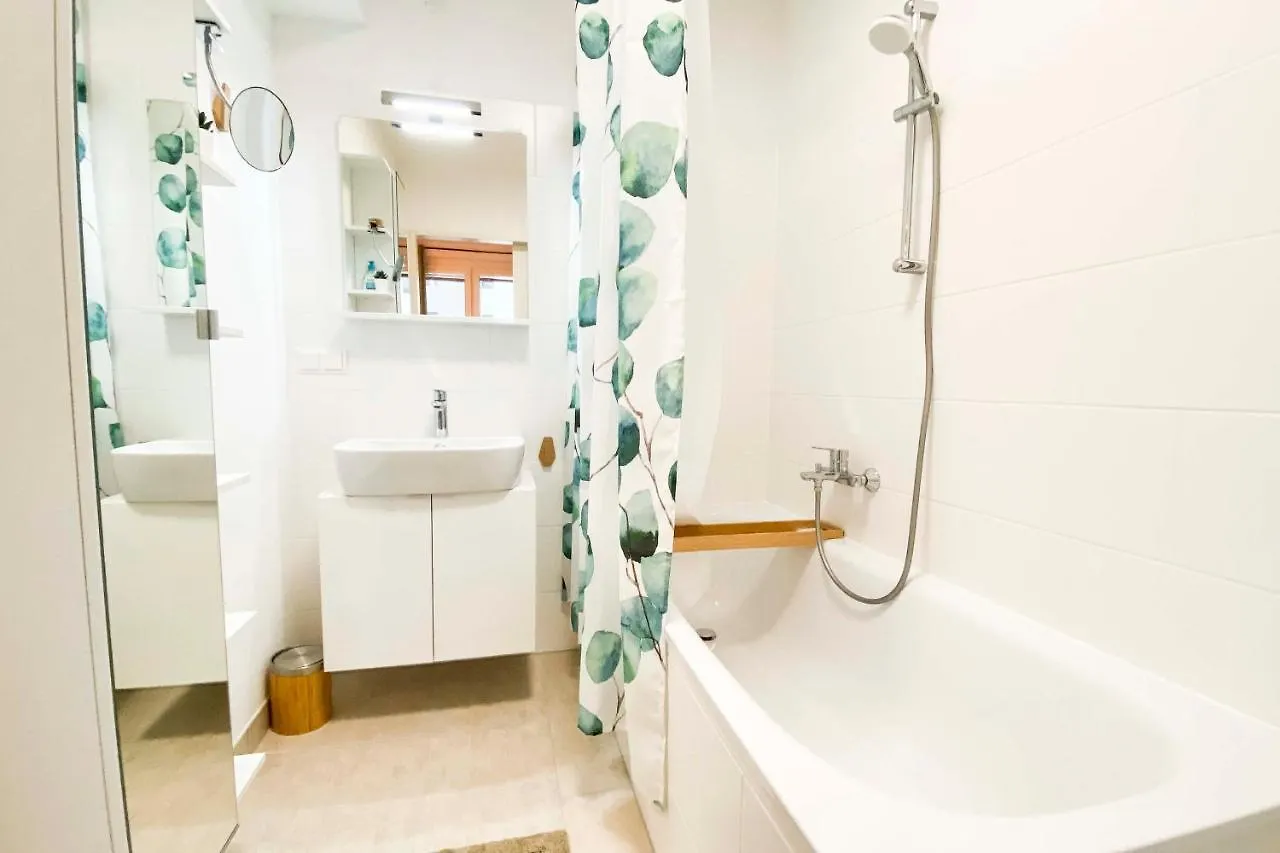 Green & Cozy Apartment - 15 Min To City Center Vienna