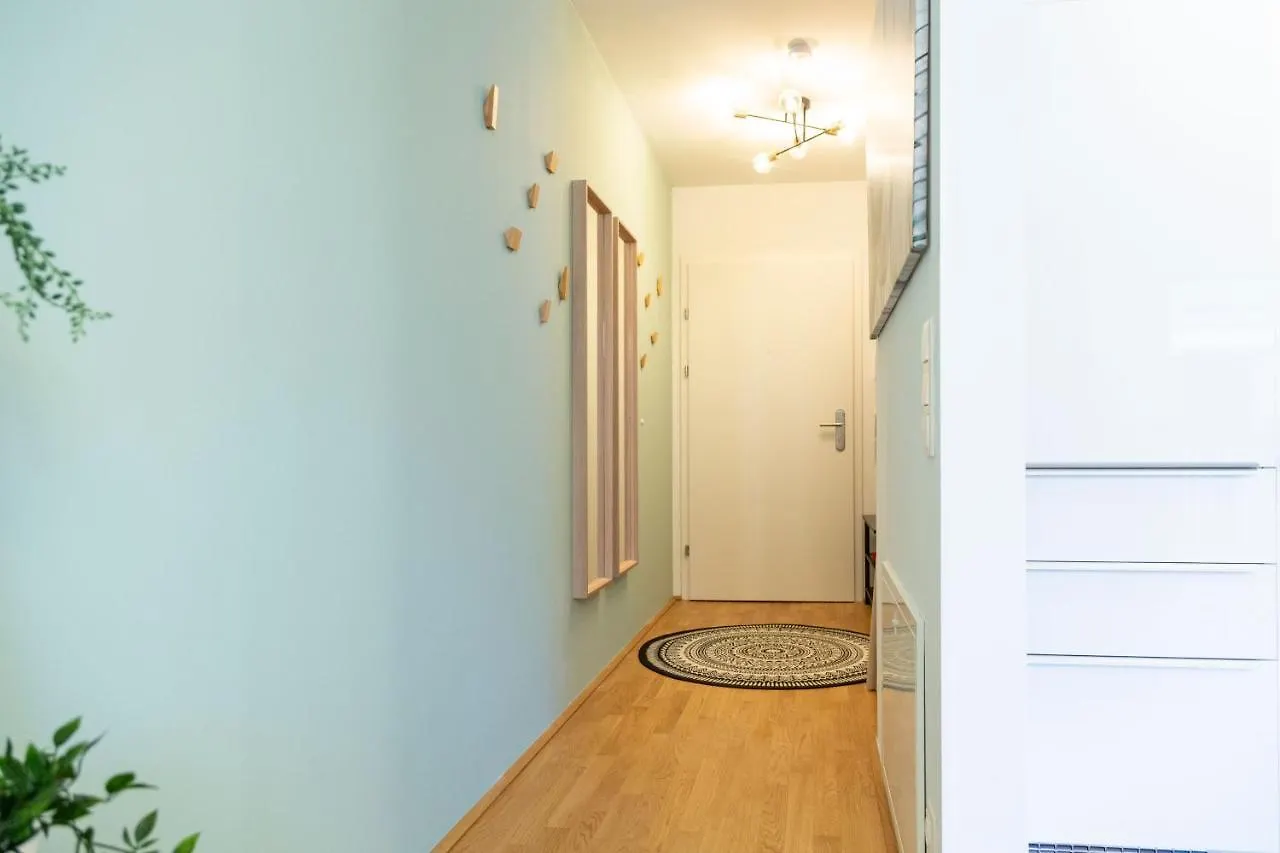 Green & Cozy Apartment - 15 Min To City Center Vienna